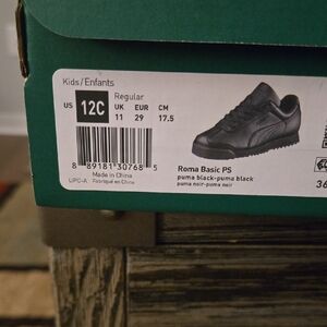 Puma Black Roma Basic Sneakers